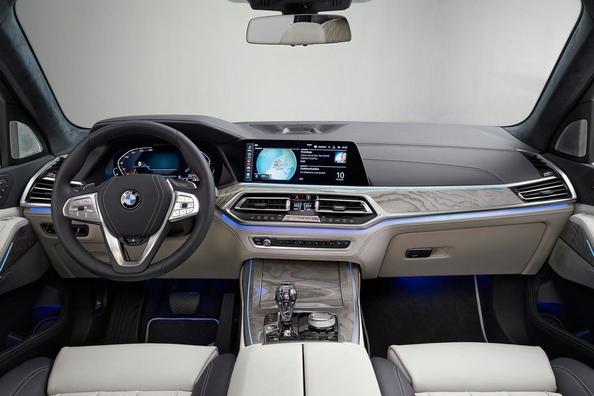 Flagowy suv BMW X7 Zdjęcie 5