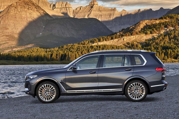 Flagowy suv BMW X7 Zdjęcie 3