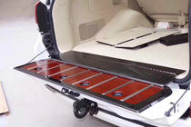 Toyota Land Cruiser 200 2007-2021 Drewniane wstawki do bagażnika zdjęcia 3