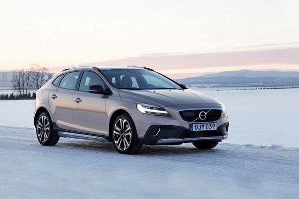 Przegląd off-road w wersji hatchback Volvo V40 Cross Country
