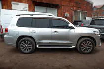 Toyota Land Cruiser 200 2007-2021 Zestaw Listew Drzwiowych (2016-2021) zdjęcia 5