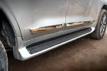 Toyota Land Cruiser 200 2007-2021 Zestaw Listew Drzwiowych (2016-2021) zdjęcia 1