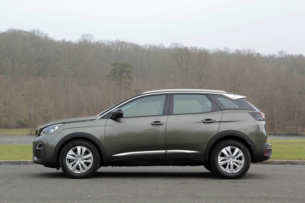 Przegląd drugiej generacji zwrotnicy Peugeot 3008
