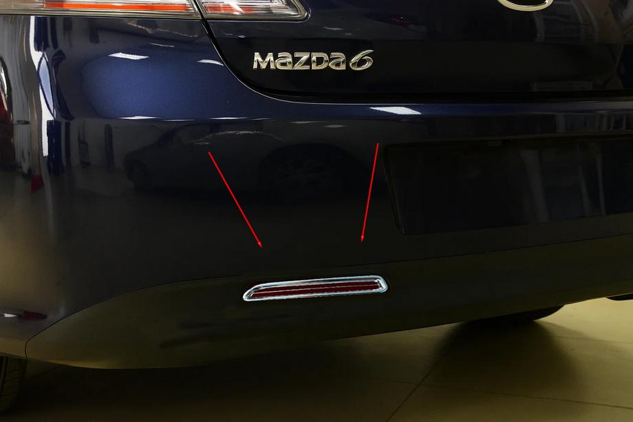 Mazda 6 2008-2012 Nakladki na tylne swiatla przeciwmgielne (2 szt, plastik) Image