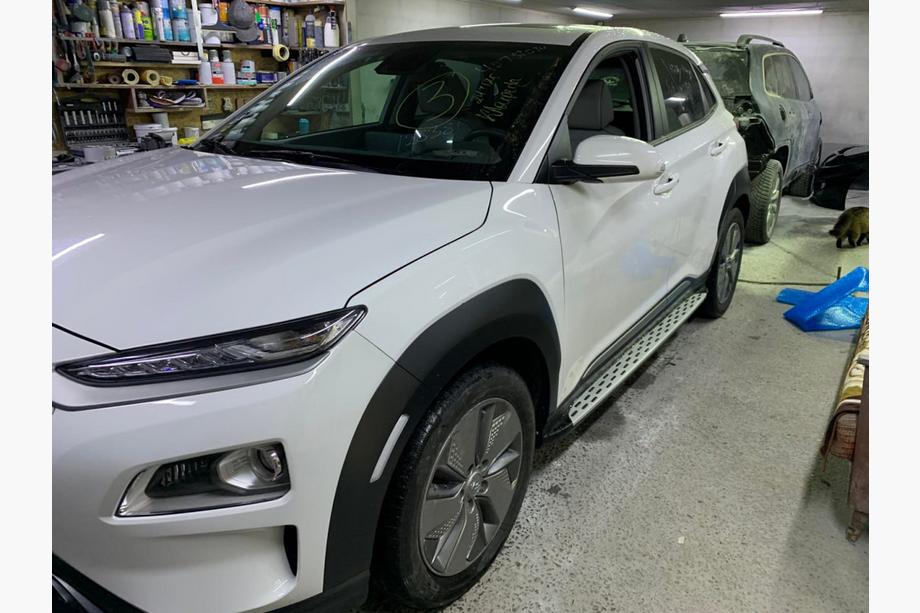 Hyundai Kona 2017-2023 Progi Boczné Oryginalny Design (2 szt) Zdjęcia 5