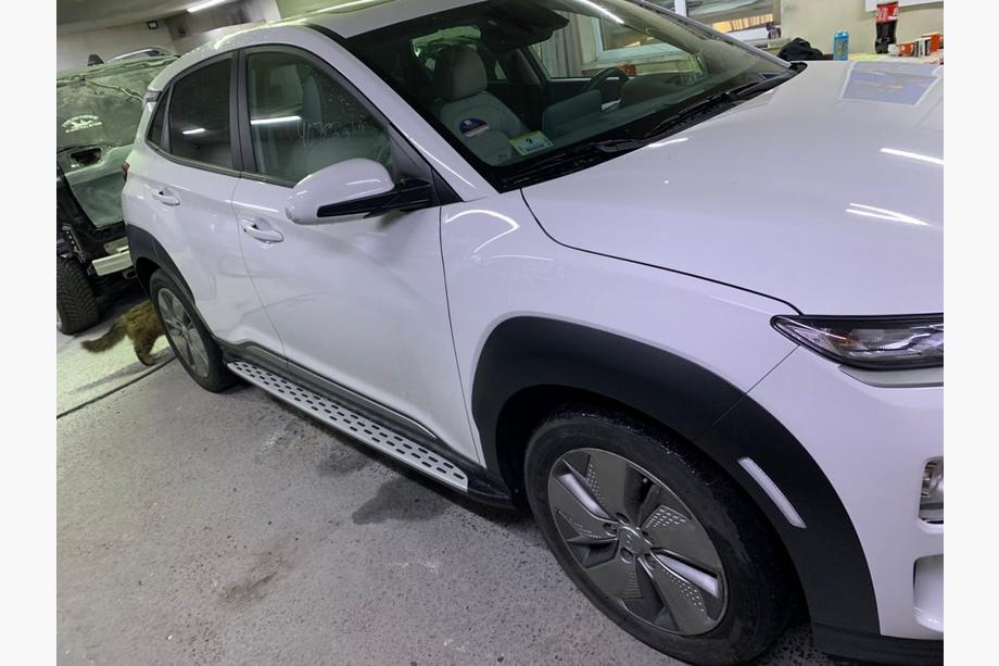 Hyundai Kona 2017-2023 Progi Boczné Oryginalny Design (2 szt) Zdjęcia 4