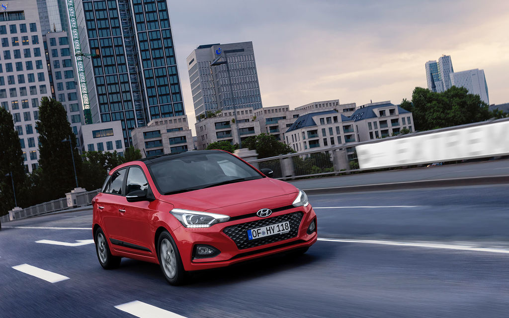 Zaktualizowany pięciodrzwiowy hatchback Hyundai i20 (drugi przegląd)