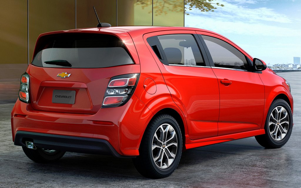 Przestylizowany hatchback Chevrolet Aveo