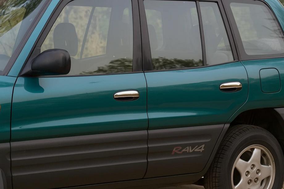 Toyota Rav 4 1996-2001 Nakładki na Klamek Chromowane (4 szt, Plastik) Image