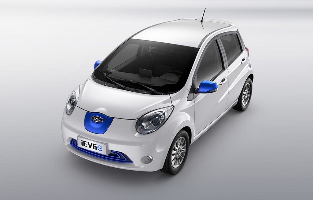 Przegląd elektryczny kompaktowy hatchback JAC iEV6E