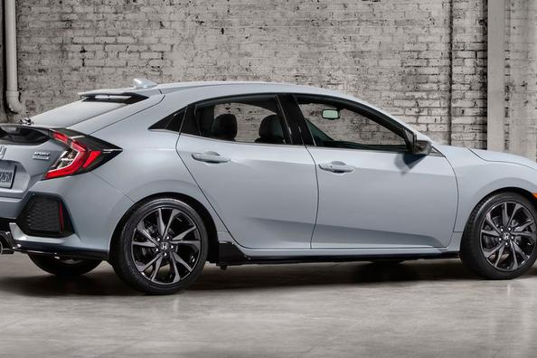 Pięciodrzwiowy hatchback dziesiątej generacji Honda Civic 5D Zdjęcie 9