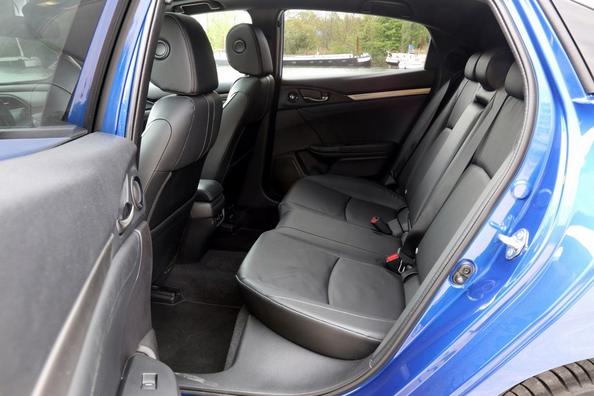 Pięciodrzwiowy hatchback dziesiątej generacji Honda Civic 5D Zdjęcie 6