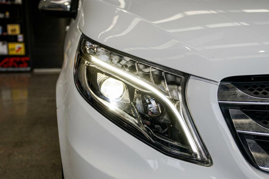 Mercedes Vito/V-class W447 2014- Reflektory przednie V-Class design LED (do Vito, zestaw 2 szt.) Image