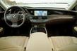 Przegląd sedan Lexus LS piątej generacji zdjęcia 5