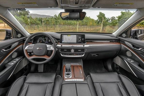 Apartament typu executive sedan KIA K900 Zdjęcie 5