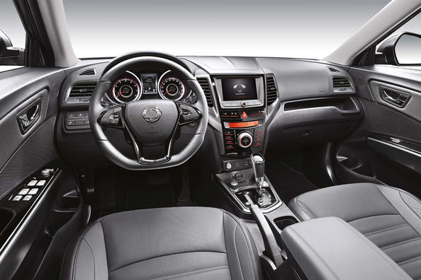 Przegląd zwrotnicy SsangYong XLV Zdjęcie 6