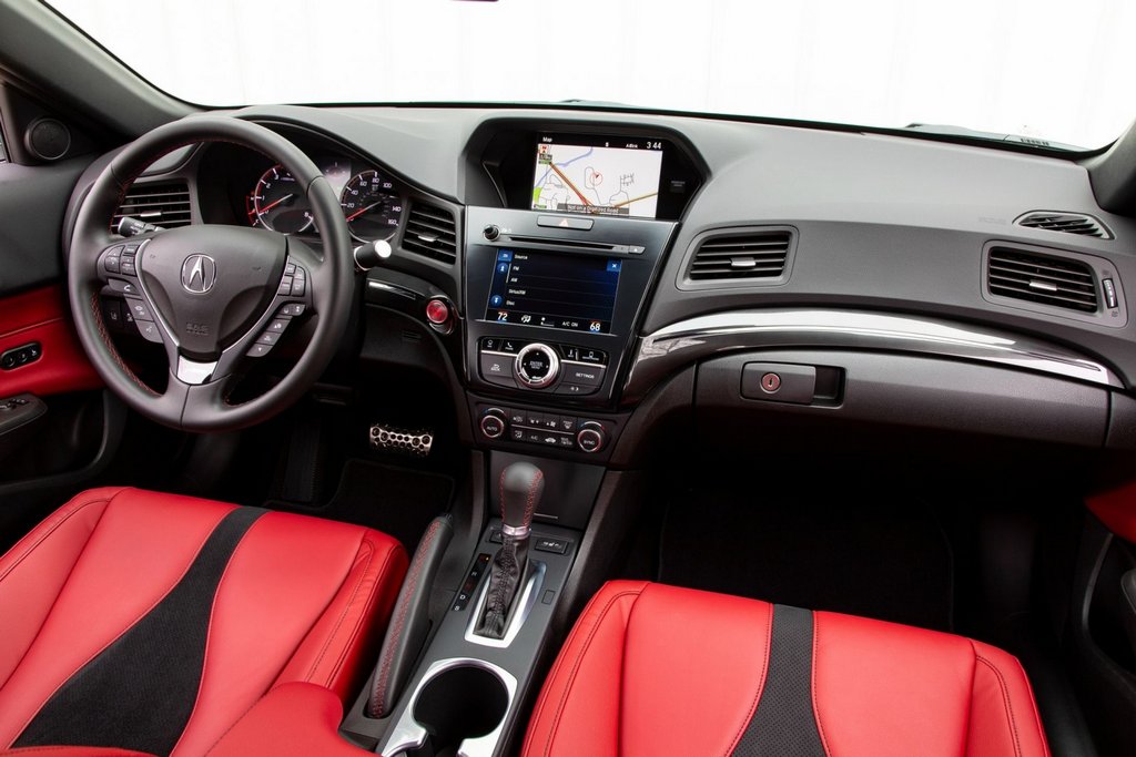 Zaktualizowany sedan Acura ILX