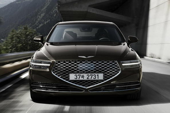 Przegląd nagrody sedana Genesis G90