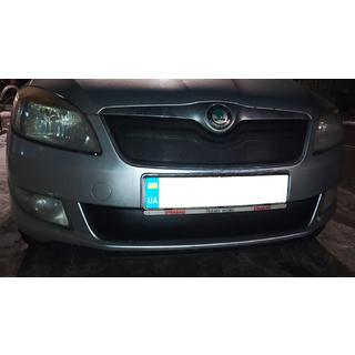 Zimowa osłona na grill (2011-2014, górna) Skoda Fabia 2007-2014 zdjęcia 2