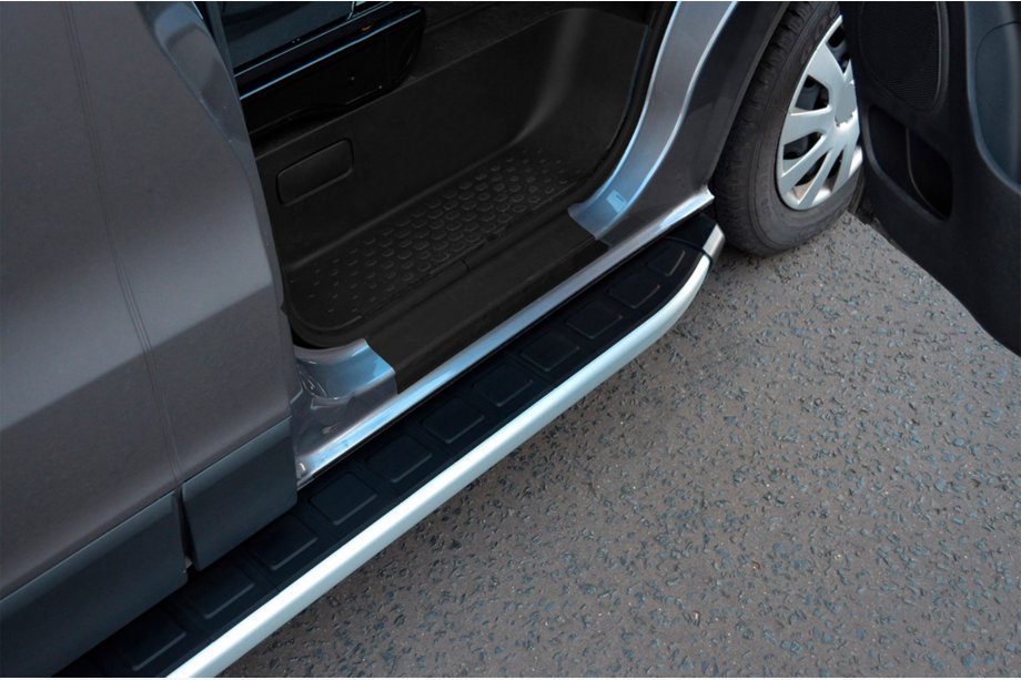 Fiat Fiorino/Qubo 2008-2024 Progi boczne Fullmond (2 szt., aluminium) Image