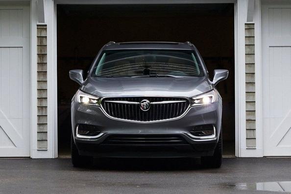 Przegląd zwrotnicy Buick Enclave Zdjęcie 3