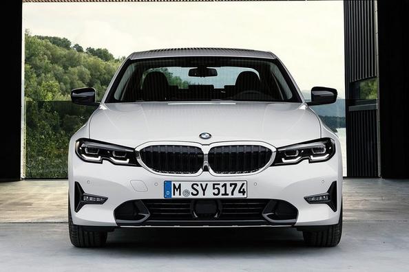 Przegląd siódmej generacji sedan BMW 3-Series Zdjęcie 8