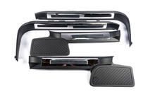 Toyota Land Cruiser 200 2007-2021 Plastikowe nakladki progowe z podswietleniem (czarne) zdjęcia 4