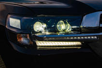 Toyota Land Cruiser 200 2007-2021 Reflektory Przednie 2016+ (Executive) zdjęcia 7