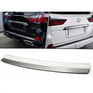 Wkład tylnego zderzaka z chromem (2016+) Lexus LX570/450d 2008-2022 zdjęcia 1