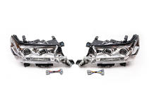 Toyota Land Cruiser 200 2007-2021 Reflektory Przednie 2016+ (Standard) zdjęcia 3