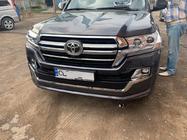 Toyota Land Cruiser 200 2007-2021 Atrapa chłodnicy 2016-2021 (design 2019) Bez kamery zdjęcia 8