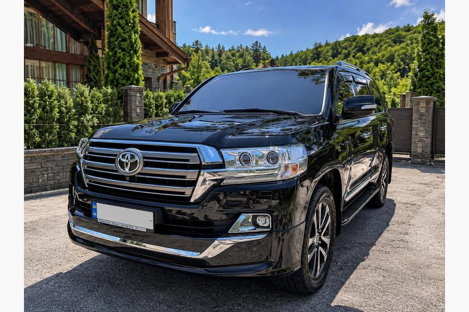 Toyota Land Cruiser 200 2007-2021 Zestaw body kit 2016-2021 (Executive 2019) Czarny Zdjęcia 5