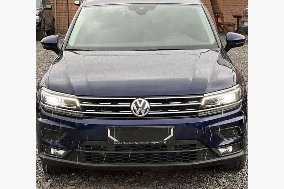 Volkswagen Tiguan 2016-2023 Nakładki na grill 2016-2020 (2 szt., stal nierdzewna) Image