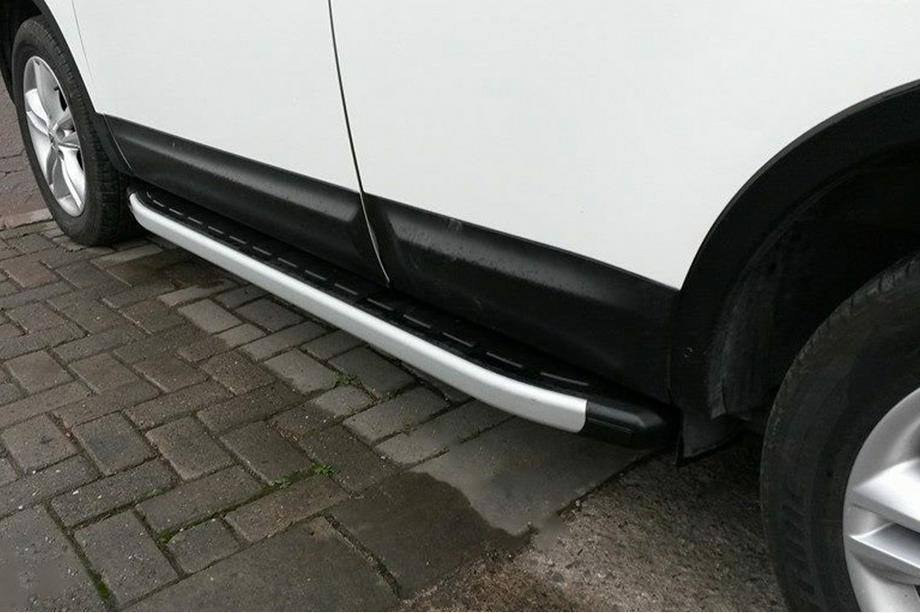 Nissan Qashqai 2007-2010 Progi boczne Fullmond (2 szt., aluminium) Image