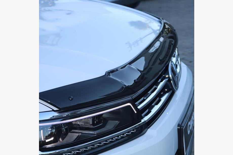 Volkswagen Tiguan 2016-2023 Deflektor maski (EuroCap) Image