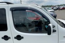 Fiat Doblo I 2001-2005 Deflektory Okien (2 szt, HIC) zdjęcia 2