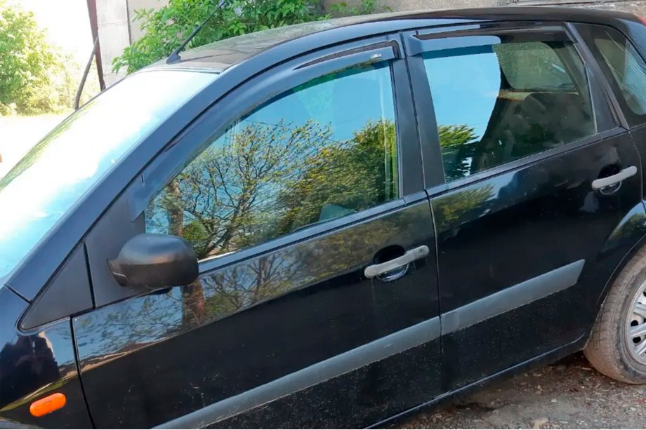 Ford Fiesta 2002-2008 Deflektory Okien (4 szt, HIC) Zdjęcia 2