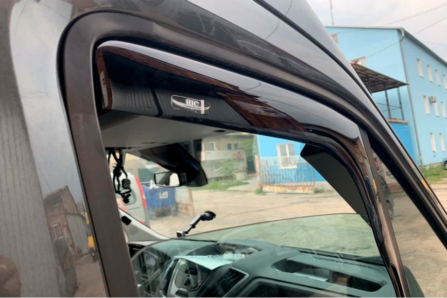 Ford Transit 2014- Deflektory szyb wsuwane (2 szt, HIC) Zdjęcia 2