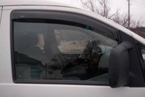 Hyundai H200, H1, Starex 1998-2007 Deflektory Okien (2 szt, HIC) zdjęcia 6