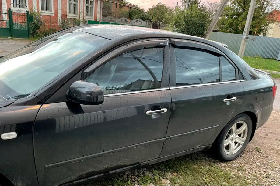 Hyundai Sonata NF 2004-2009 Deflektory Okien (4 szt, HIC) Image