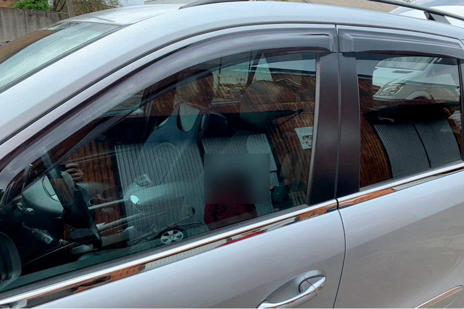 Mercedes ML W164 2005-2011 Deflektory Okien (4 szt, HIC) Zdjęcia 11