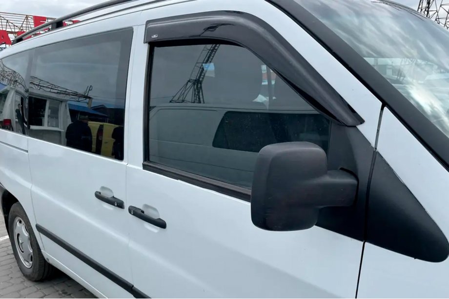 Mercedes Vito W638 1996-2003 Deflektory Okien (2 szt, HIC) Image