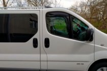 Opel Vivaro 2001–2015 Deflektory szyb wsuwane (2 szt, HIC) zdjęcia 1