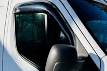 Renault Master 2011-2023 Deflektory Okien (2 szt, HIC) zdjęcia 4