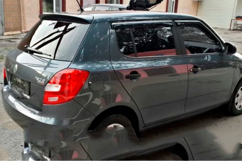 Skoda Fabia 2007-2014 Deflektory Okien HB (4 szt, HIC) Zdjęcia 7