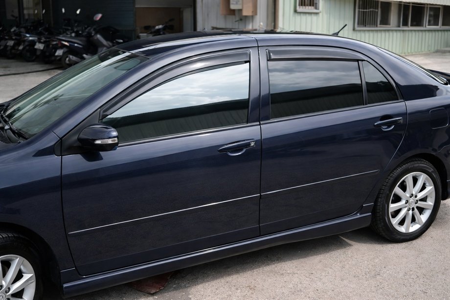 Volkswagen Jetta 2006-2011 Deflektory Okien (4 szt, HIC) Image