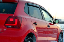 Volkswagen Polo 2010-2017 Deflektory Okien HB (4 szt, HIC) zdjęcia 2