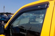 Volkswagen T5 Caravelle 2004-2010 Deflektory Okien (2 szt, HIC) zdjęcia 4