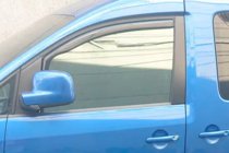 Fiat Fiorino/Qubo 2008-2024 Deflektory szyb wsuwane (2 szt, HIC) zdjęcia 2