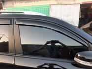 Kia Sorento II XM 2009-2014 Deflektory Okien (4 szt, HIC) zdjęcia 2